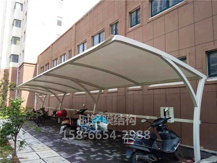 膜結構停車棚為什么受歡迎？如何辨別膜結構